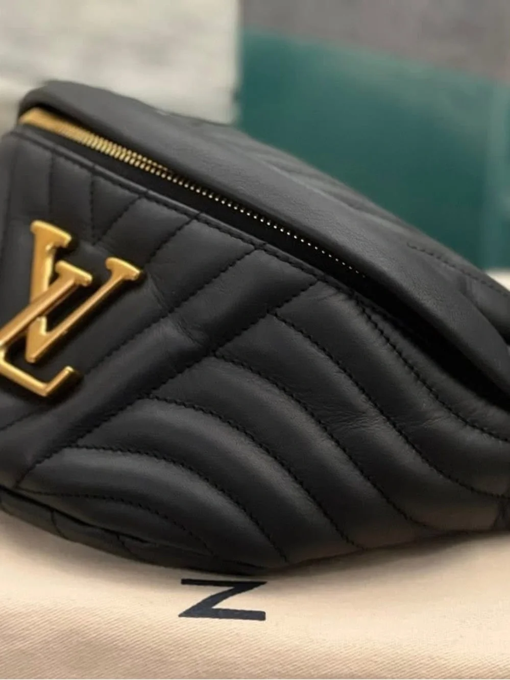 LV bumbag